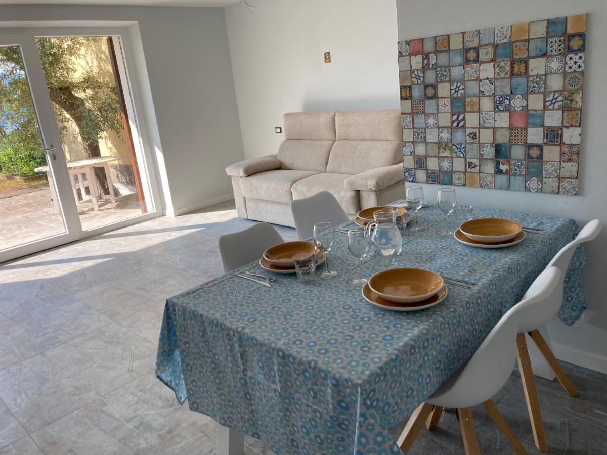 Redhouse Benaco Apartment Torri Del Benaco Exterior photo